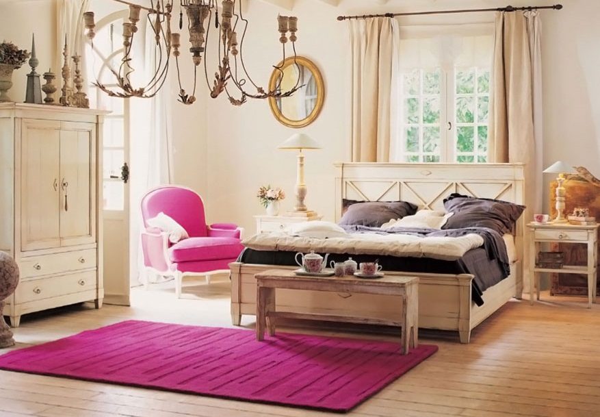 Alfombra con color para un dormitorio clásico