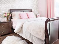Dormitorio femenino en rosa